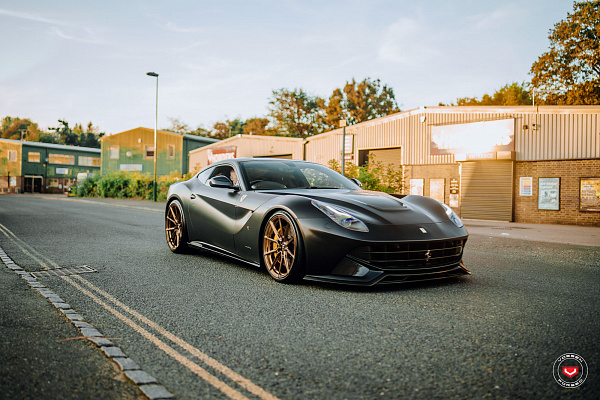 Фото дисков Vossen EVO-2R Глянцевое темное золото на Ferrari F12