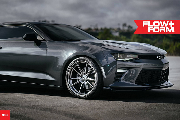 Фото дисков HRE FF04 Серебро на Chevrolet Camaro VI