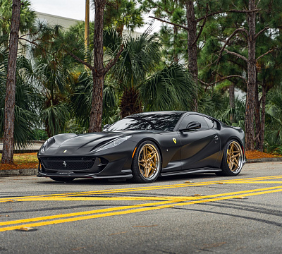 Фото дисков Anrky S3-X3 на Ferrari 812