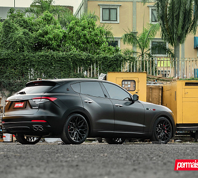 Фото дисков Vossen HF-2 на Maserati Levante