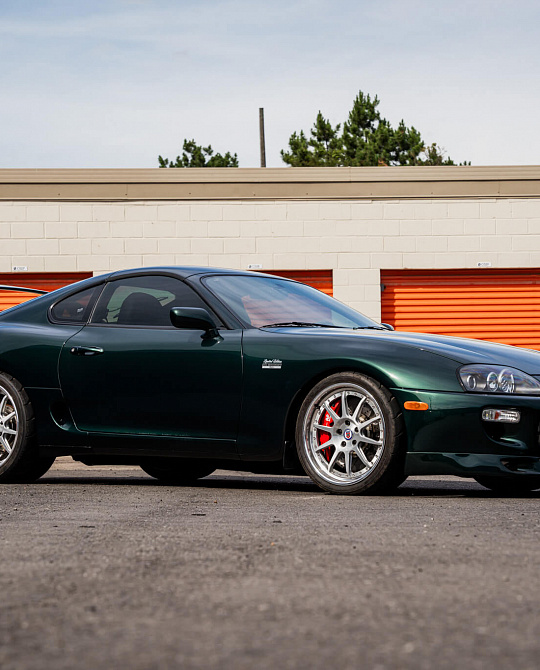 Фото дисков C103 Глянцевый лак на Toyota Supra A80