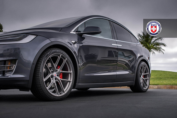 Фото дисков HRE P101SC Сатиновый тонированный лак на Tesla Model X