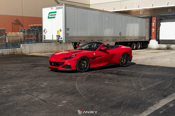 Фото дисков Anrky AN11 Черный глянец на Ferrari Portofino