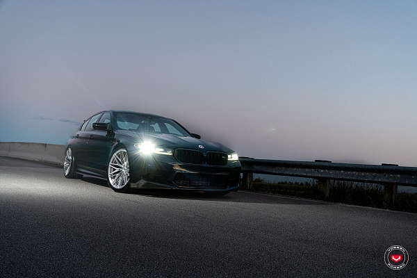 Фото дисков Vossen S21-02 Глянцевый лак на BMW 5/M5 (G30/F90)