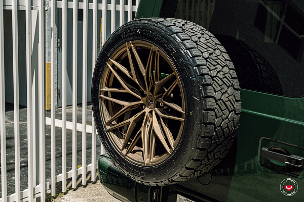 Фото дисков Vossen S21-02 Сатиновая бронза на Mercedes-Benz G-Class III