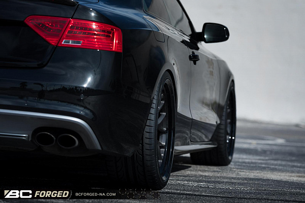 Фото дисков BC Forged LE72 // MLE72 Глянцевый темный лак на Audi A/S/RS 5 (8T)