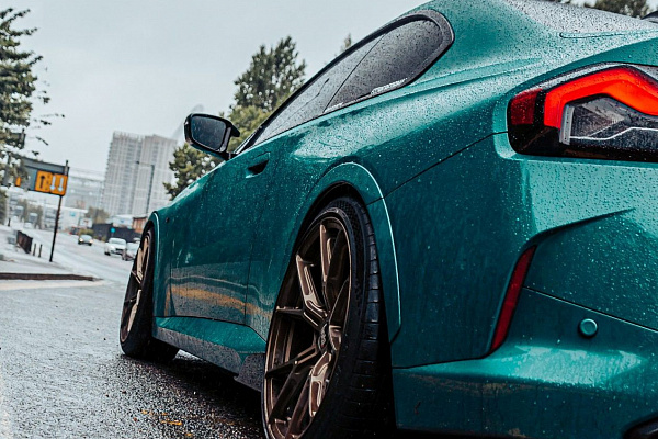 Фото дисков Bola FLY Сатиновая бронза на BMW 2/M2 (G42/G87)