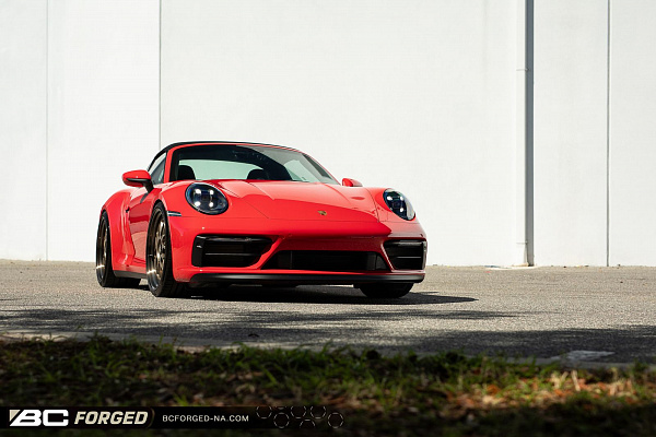 Фото дисков BC Forged MHK519 Сатиновая бронза на Porsche 911 VIII