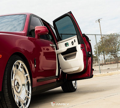 Фото дисков Anrky RF-177 на Rolls-Royce Cullinan