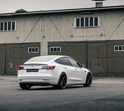 Фото дисков Vossen HF-3 на Tesla Model 3