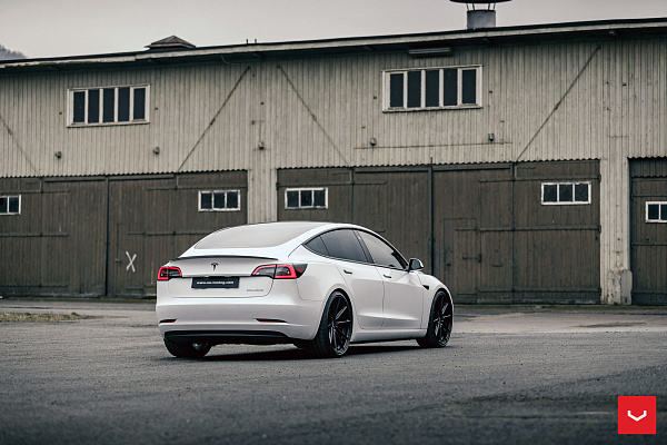 Фото дисков Vossen HF-3 Черный сатин на Tesla Model 3