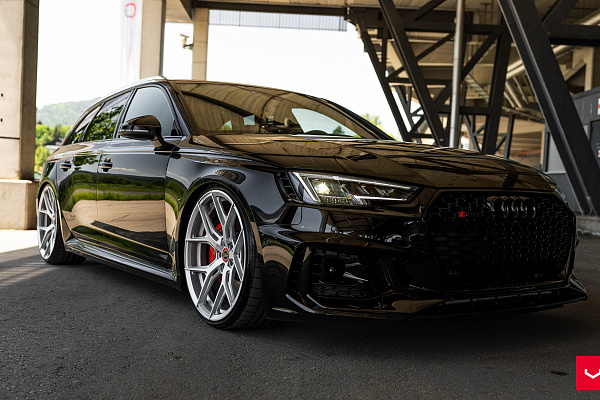 Фото дисков Vossen HF-5 Серебро на Audi A/S/RS 4 (B9)