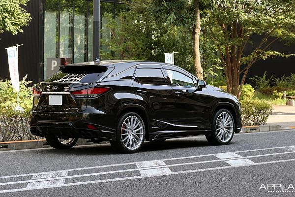 Фото дисков HRE P103 Глянцевый лак на Lexus RX IV