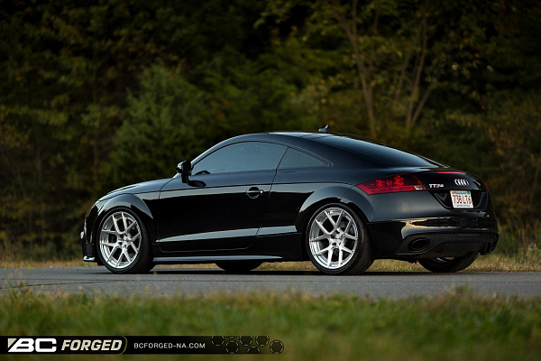 Фото дисков BC Forged HCS02 Глянцевый лак на Audi TT (8J)