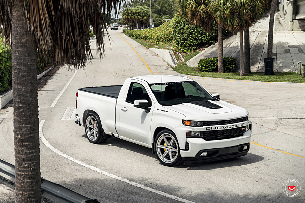 Фото дисков Vossen M-X5 (3-Piece) Глянцевый лак на Chevrolet Silverado IV
