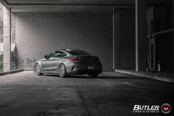 Фото дисков Vossen S17-04 Глянцевый темный лак на Mercedes-Benz C-Class (W205)