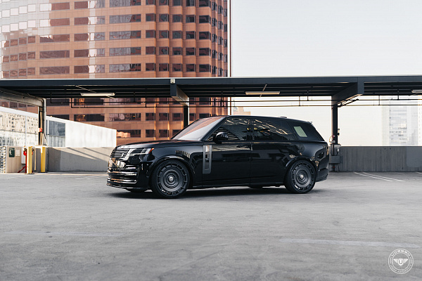 Фото дисков Vossen UV-7 Черный сатин на Land Rover Range Rover V