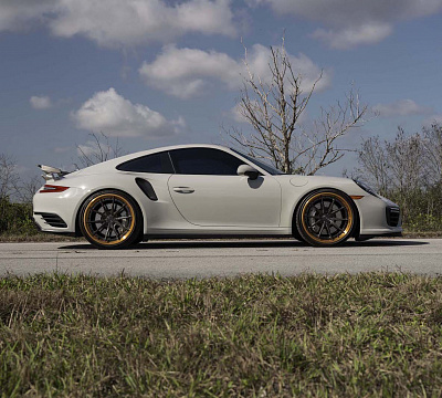 Фото дисков Strasse Wheels SV10 Deep Concave FS на Porsche 911 VII