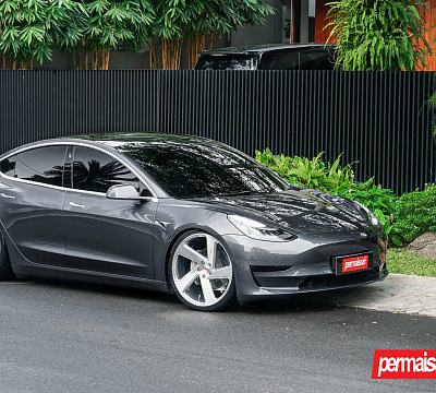 Фото дисков Vossen CG-210T на Tesla Model 3
