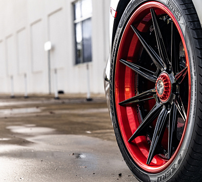 Фото дисков Strasse Wheels SV10-RS Performance на Lamborghini Aventador