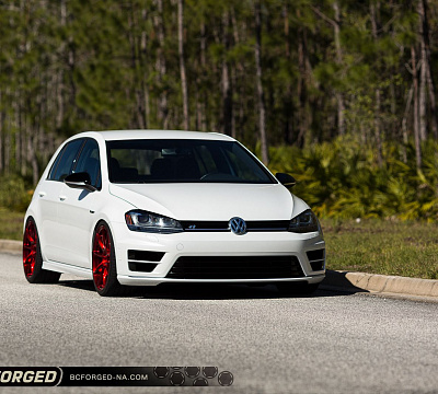 Фото дисков BC Forged RZ39 на Volkswagen Golf VII