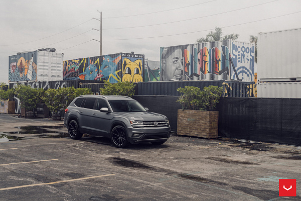 Фото дисков Vossen HFX-2 (5-Lug) Черный глянец на Volkswagen Atlas