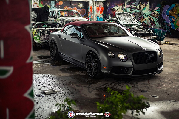 Фото дисков HRE P103 Глянцевый темный лак на Bentley Continental GT II
