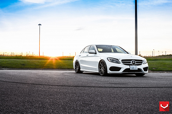 Фото дисков Vossen VFS-1 Сатиновый графит на Mercedes-Benz C-Class (W205)