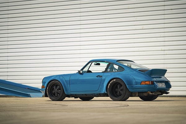 1990 Porsche 911 RWB