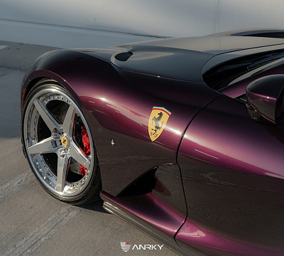 Фото дисков Anrky RS5.3 на Ferrari 812