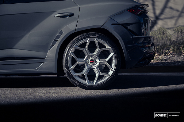 Фото дисков NOVITEC NL5 Глянцевый лак на Lamborghini Urus