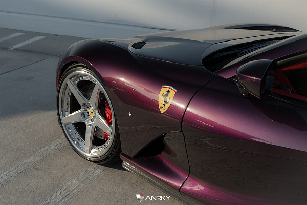 Фото дисков Anrky RS5.3 Полированный лак на Ferrari 812