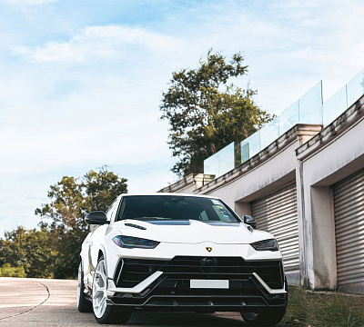 Фото дисков Brixton Forged MW03 на Lamborghini Urus