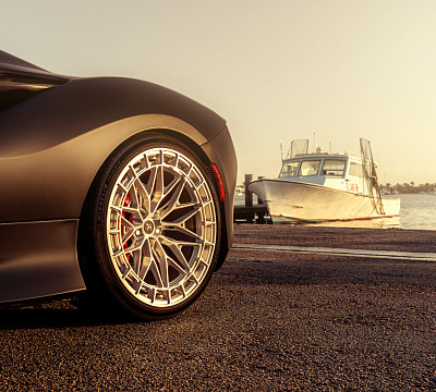 Фото дисков Vossen LC3-02 на Ferrari F8