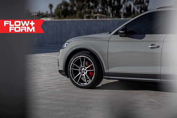 Фото дисков HRE FF04 Серебро на Audi Q5 (FY)