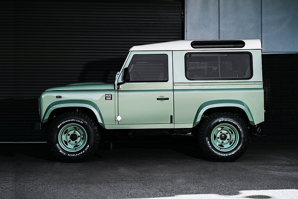 Фото дисков Kahn 1947 Heritage Другой цвет на Land Rover Defender I
