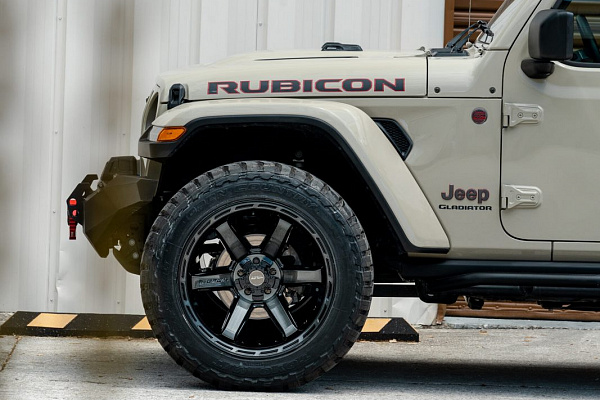 Фото дисков 4PLAY 4P63 Черный глянец на Jeep Gladiator II (JT)