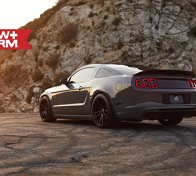 Фото дисков HRE FF04 на Ford Mustang V
