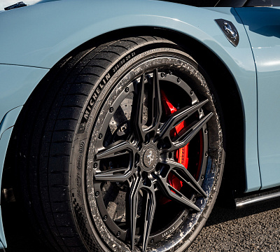 Фото дисков Strasse Wheels SV4-RS Deep Concave FS на Ferrari SF90