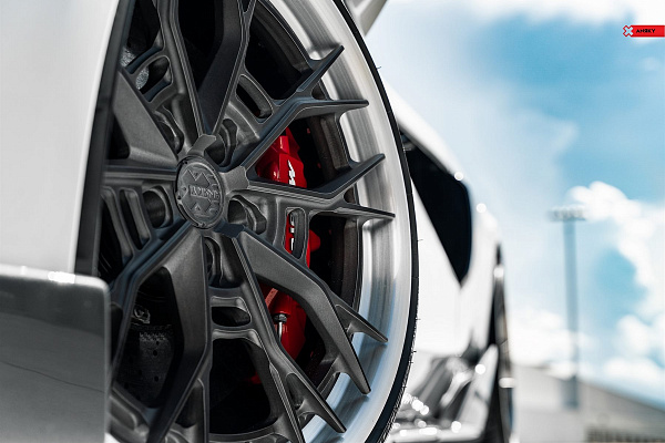 Фото дисков Anrky S3-X5 Сатиновый темный лак на McLaren 600