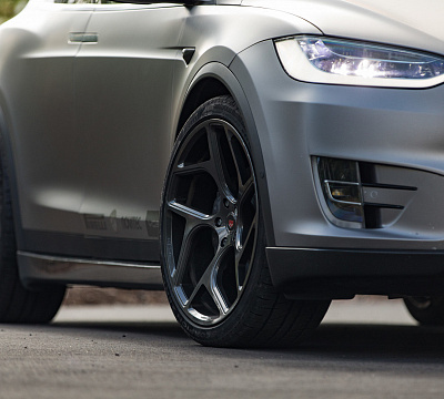 Фото дисков Vossen CG-205T на Tesla Model X