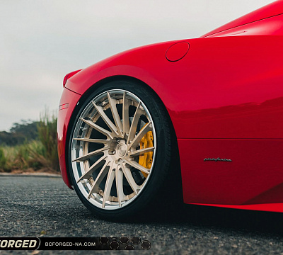 Фото дисков BC Forged HCA215 на Ferrari 458