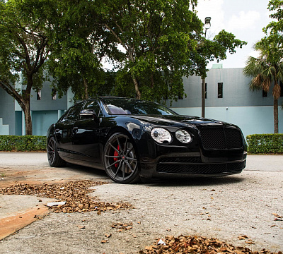 Фото дисков Vossen M-X2 на Bentley Flying Spur II