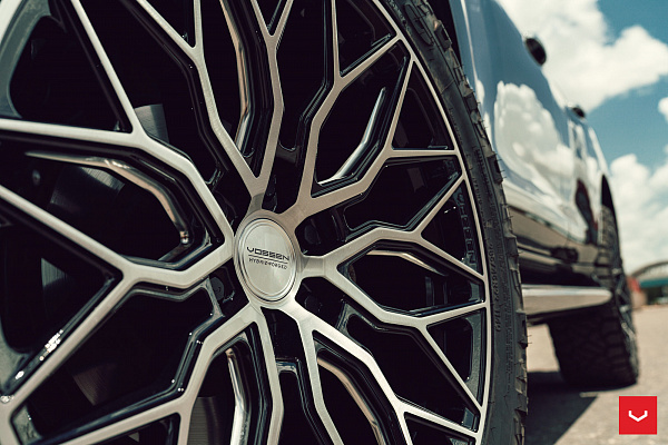 Фото дисков Vossen HF6-3 Алмазная проточка на Lexus GX II