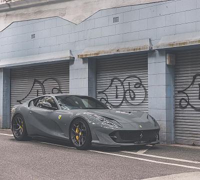 Фото дисков Brixton Forged PF7 на Ferrari 812