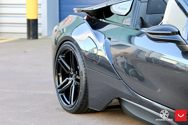 Фото дисков Vossen HF-1 Черный глянец на BMW i8