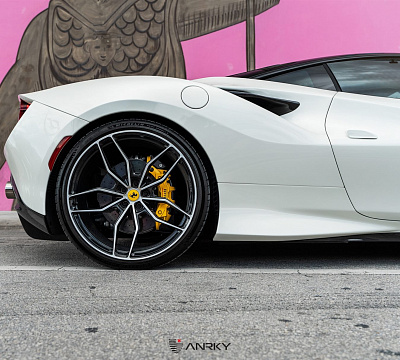 Фото дисков Anrky AN11 на Ferrari F8