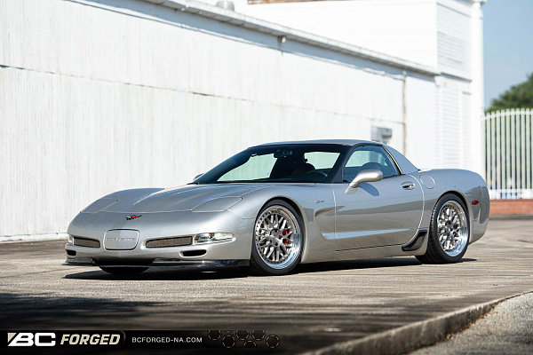 Фото дисков BC Forged LE81 // MLE81 Глянцевый тонированный лак на Chevrolet Corvette C5