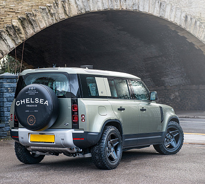 Фото дисков Kahn Mondial Heavy Duty RS на Land Rover Defender II