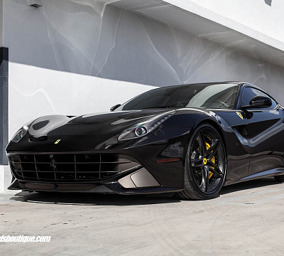 Фото дисков HRE S207 на Ferrari F12